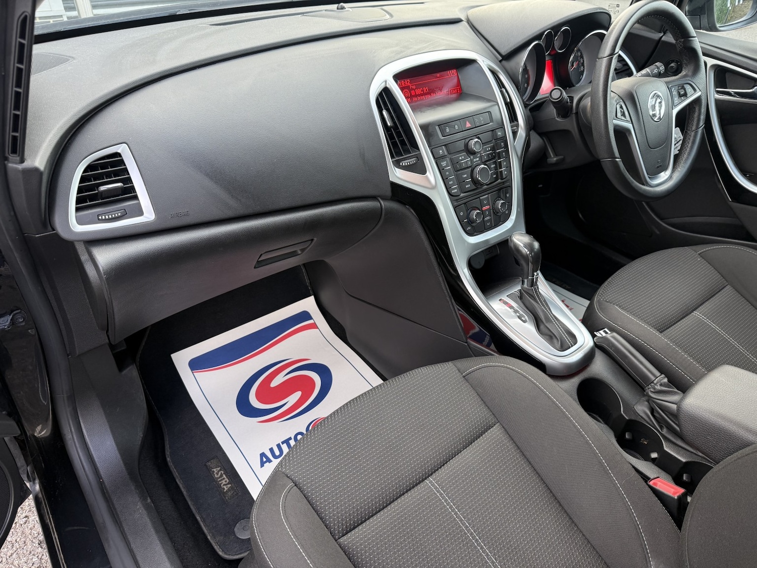 Used Vauxhall Astra 2013 for sale - 78038915: Photo 11