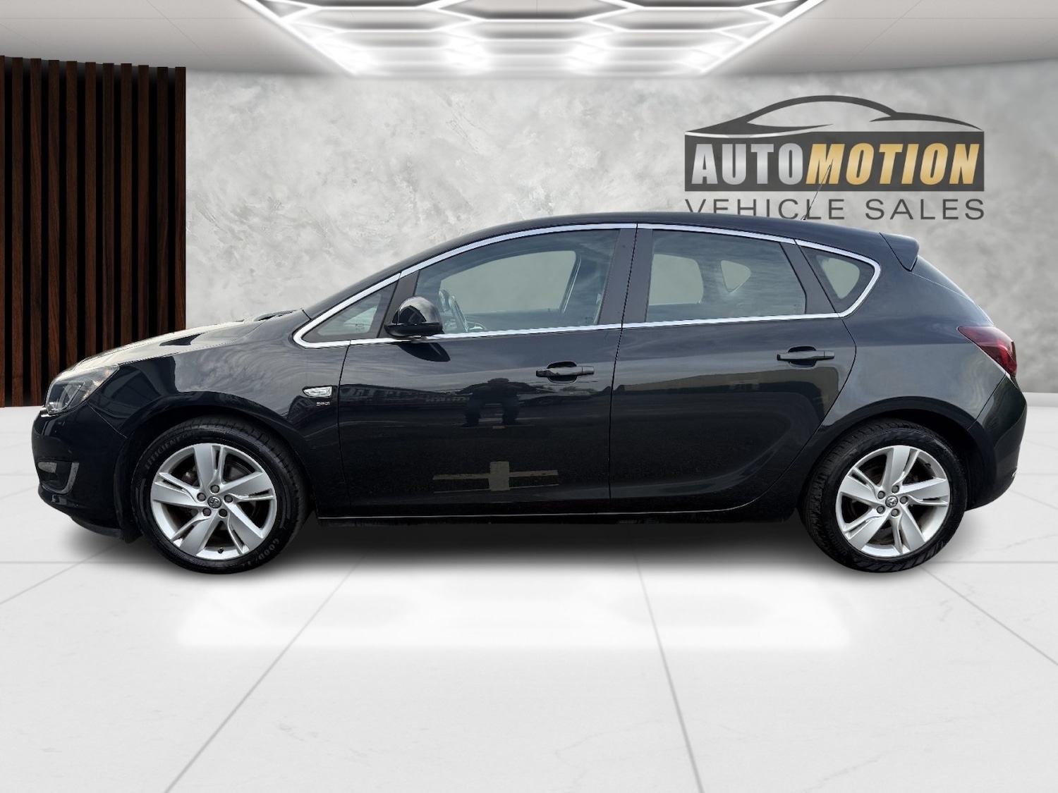 Used Vauxhall Astra 2013 for sale - 78038915: Photo 4