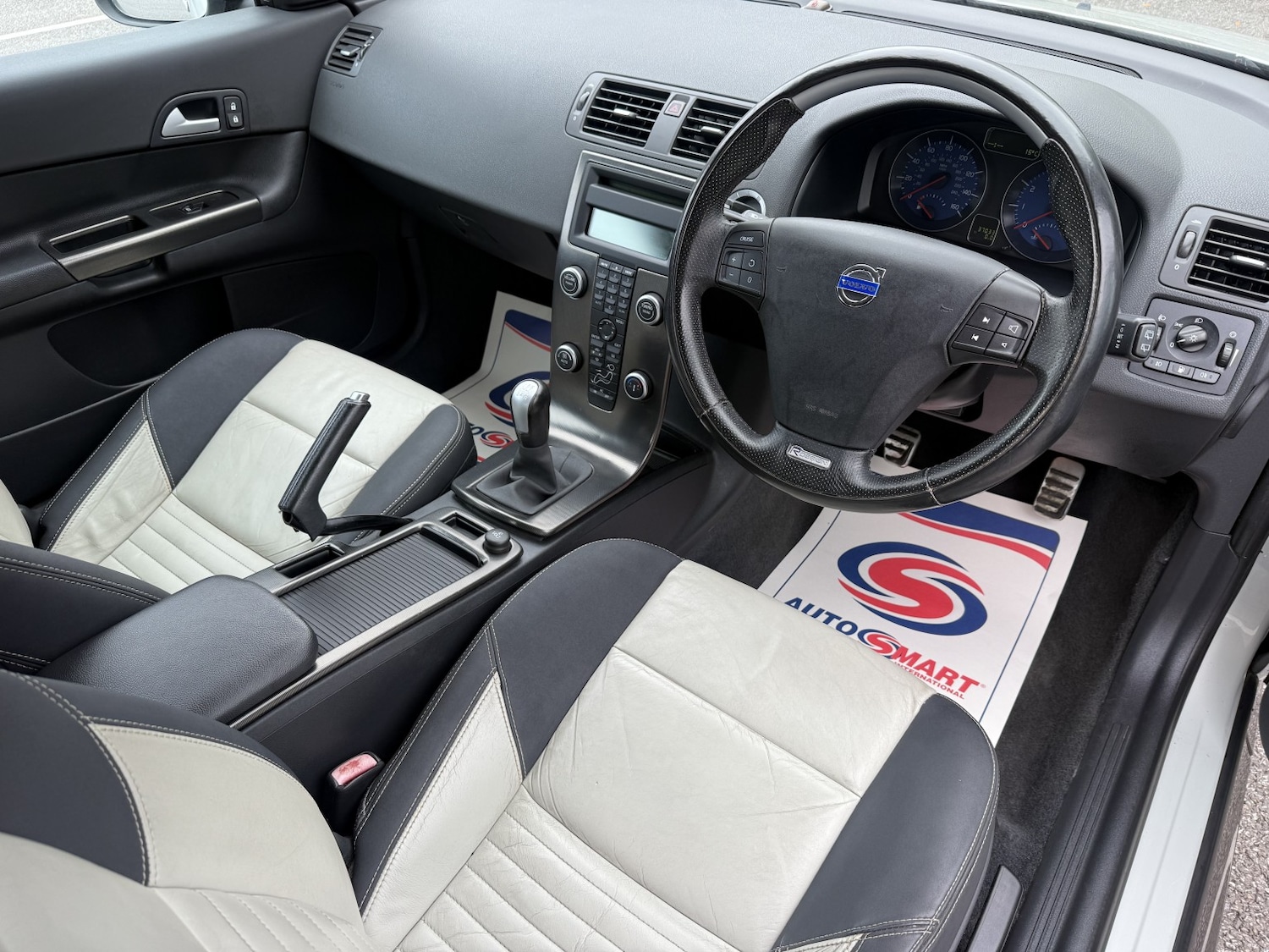 Used Volvo C30 2008 for sale - 76211789: Photo 9