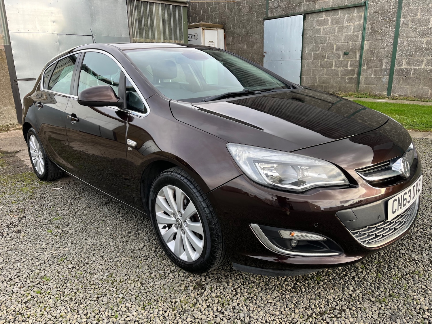 Used Vauxhall Astra 2013 for sale - 76380354: Photo 1