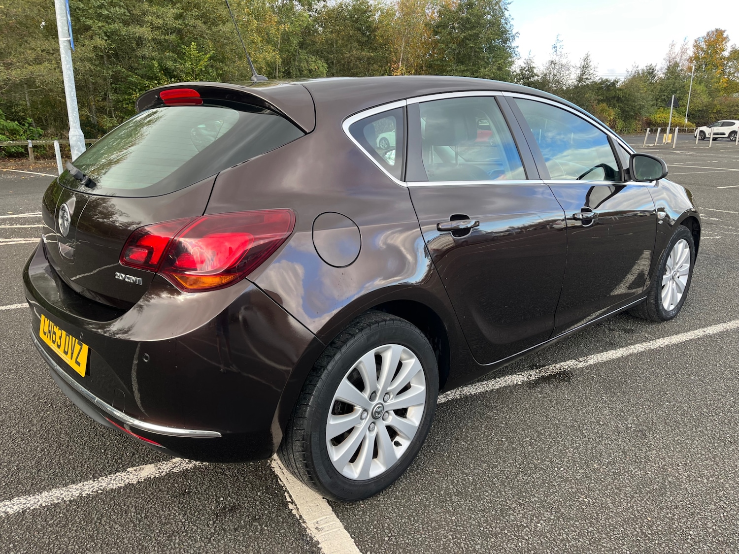 Used Vauxhall Astra 2013 for sale - 76341114: Photo 2