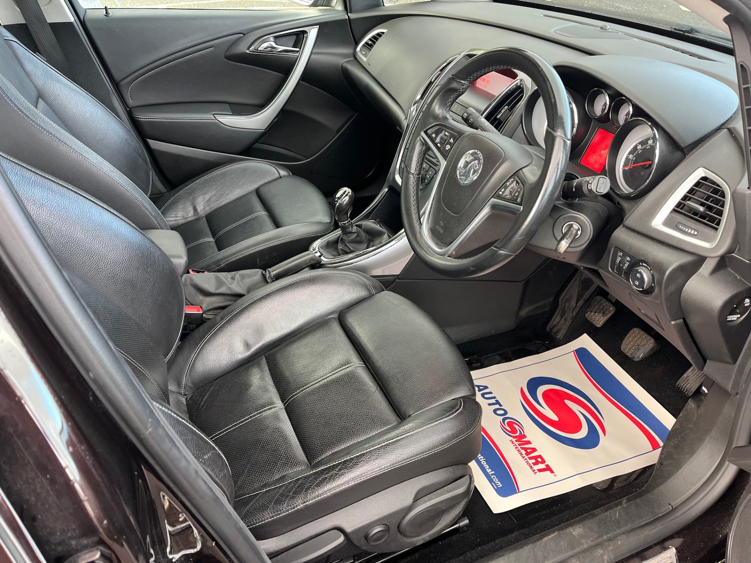 Used Vauxhall Astra 2013 for sale - 76341114: Photo 5