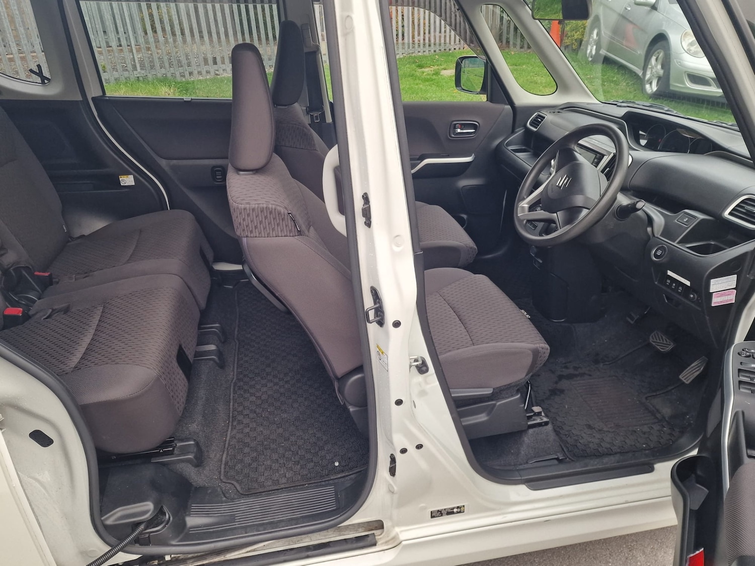 Used Suzuki Swift 2015 for sale - 76196953: Photo 12