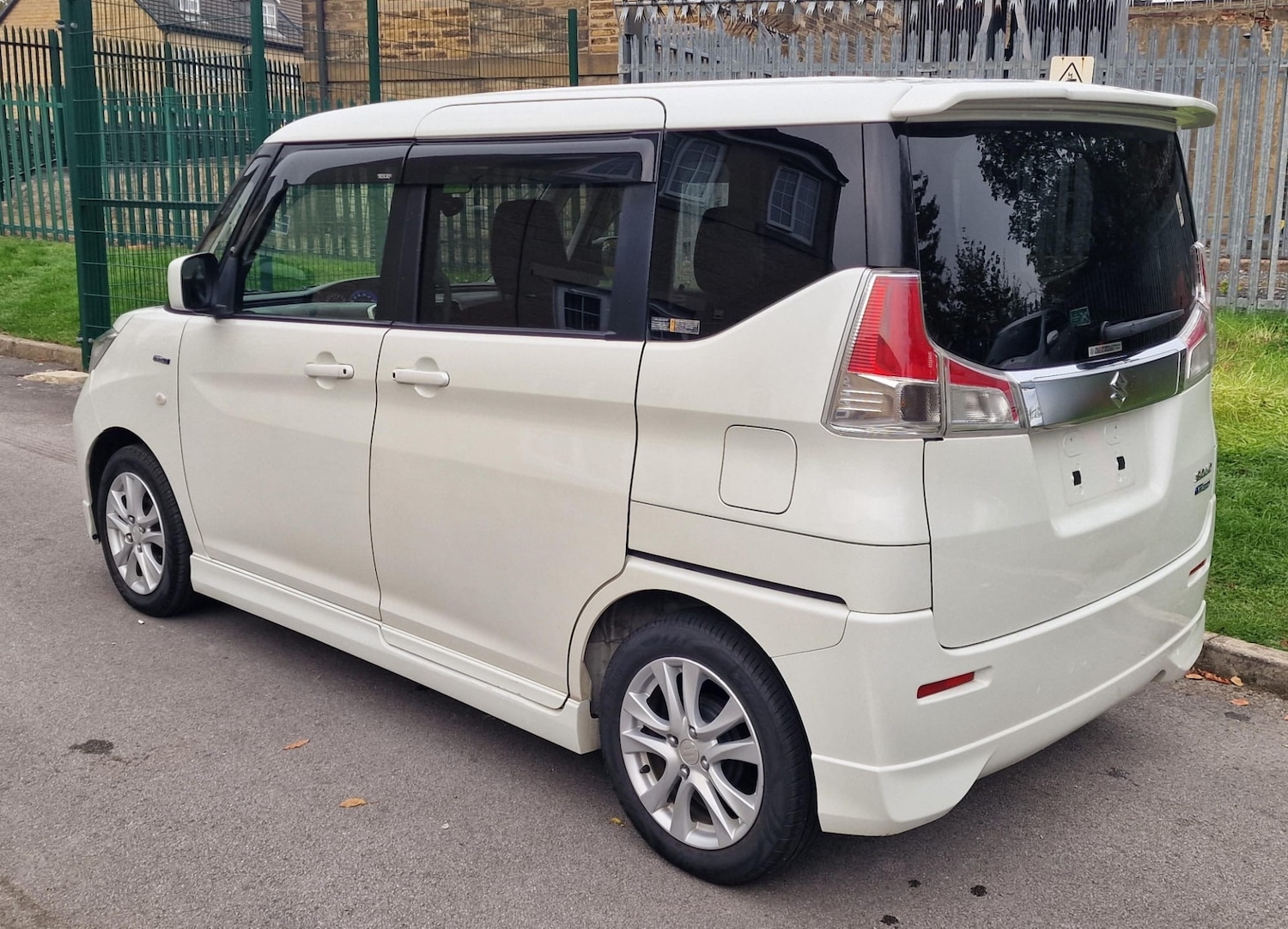 Used Suzuki Swift 2015 for sale - 76196953: Photo 17