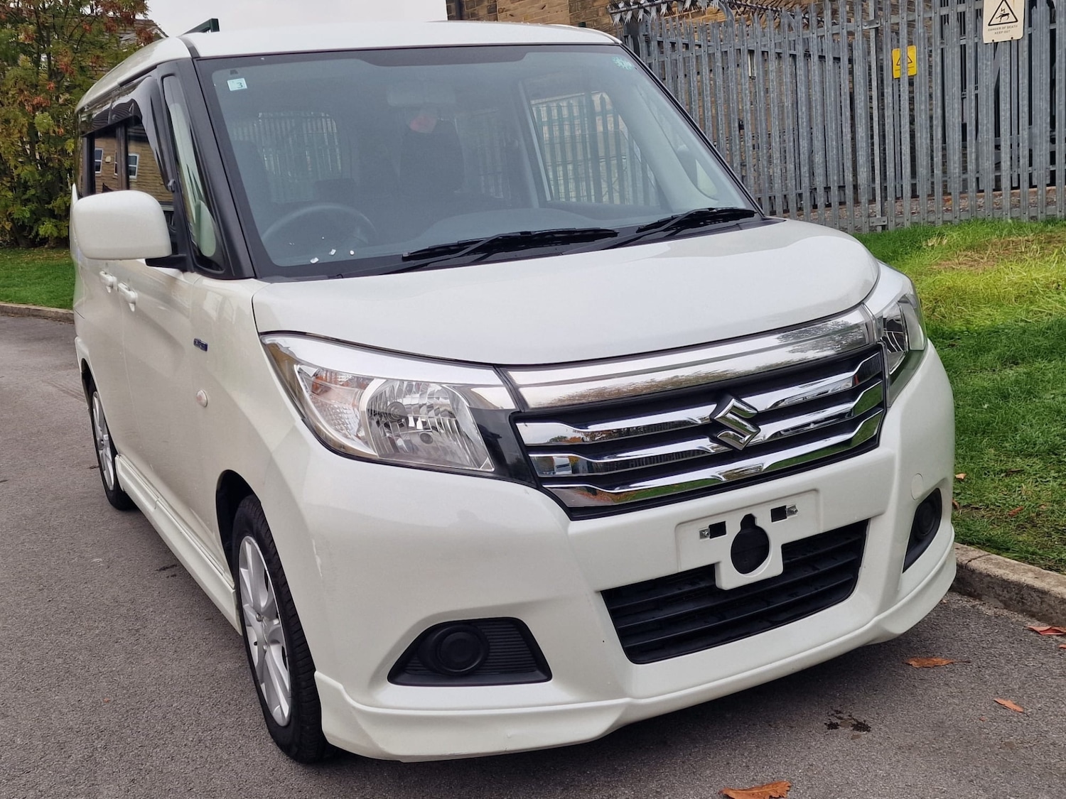 Used Suzuki Swift 2015 for sale - 76196953: Photo 4