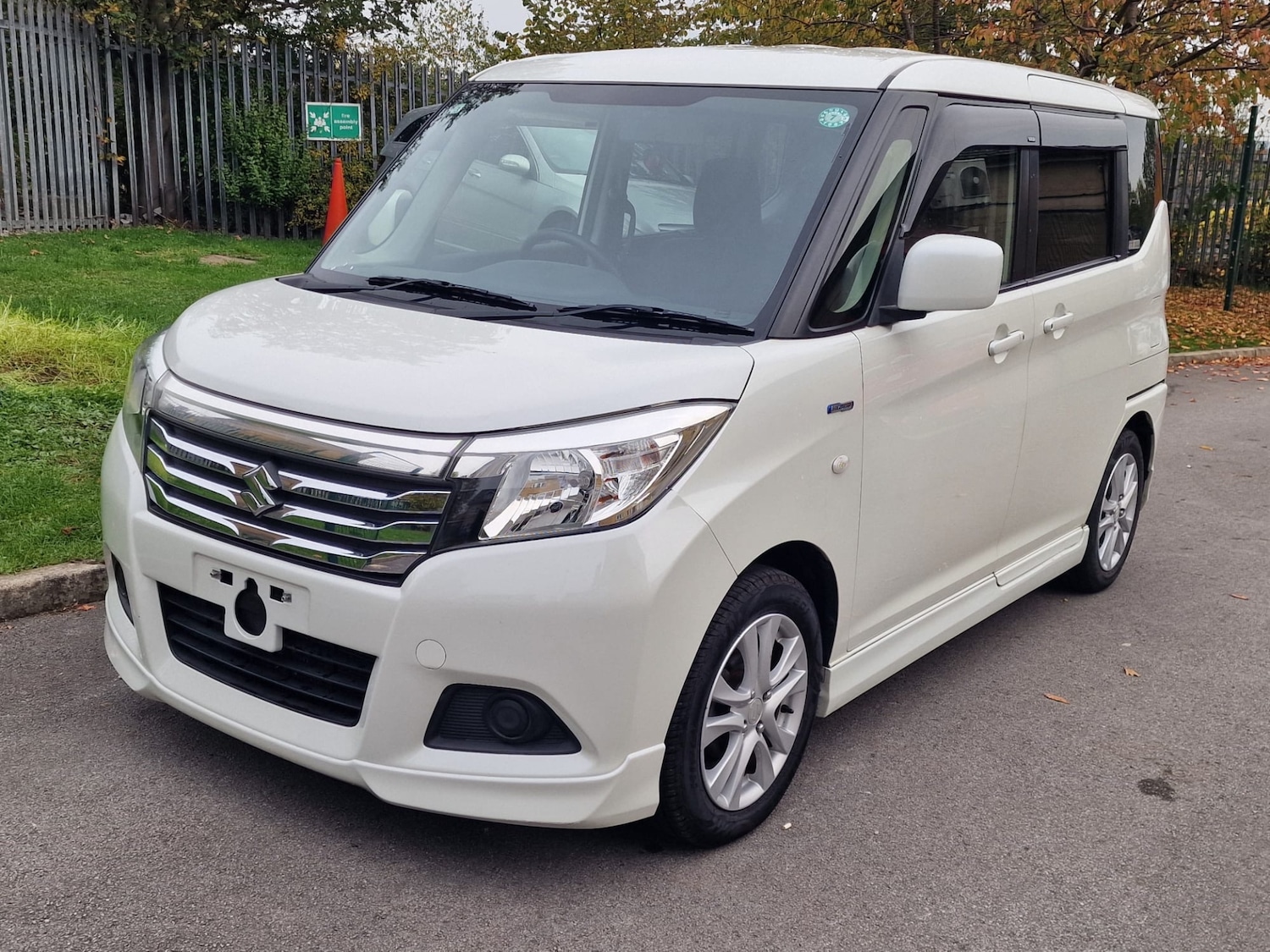 Used Suzuki Swift 2015 for sale - 76196953: Photo 5