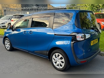 Used Toyota Sienta 2015 for sale - 78889557: Photo