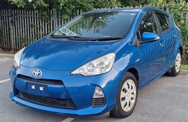 Used Toyota Aqua 2014 for sale - 75400438: Photo 3