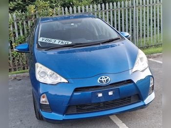 Used Toyota Aqua 2014 for sale - 75400438: Photo