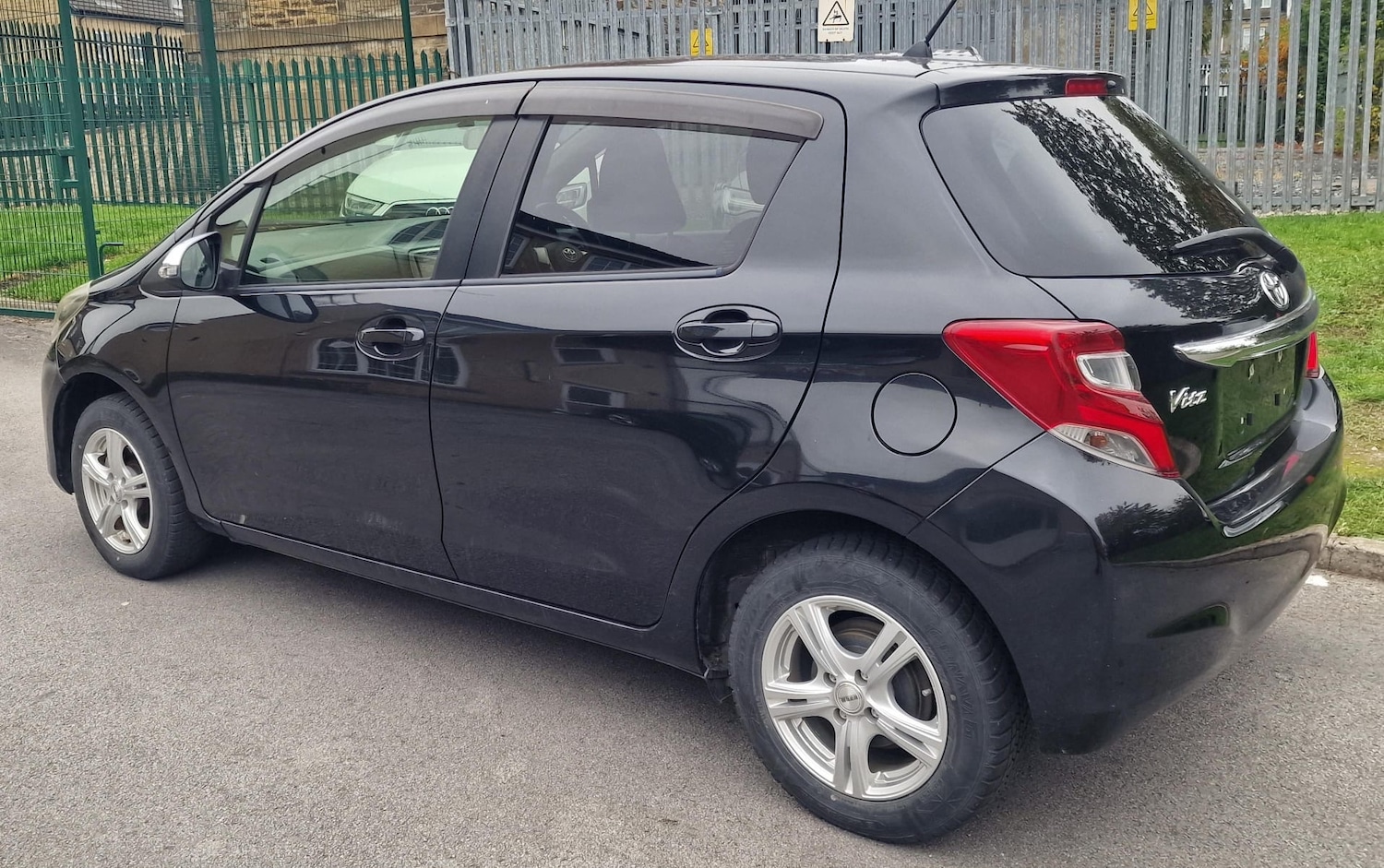 Used Toyota Yaris 2014 for sale - 76268718: Photo 15