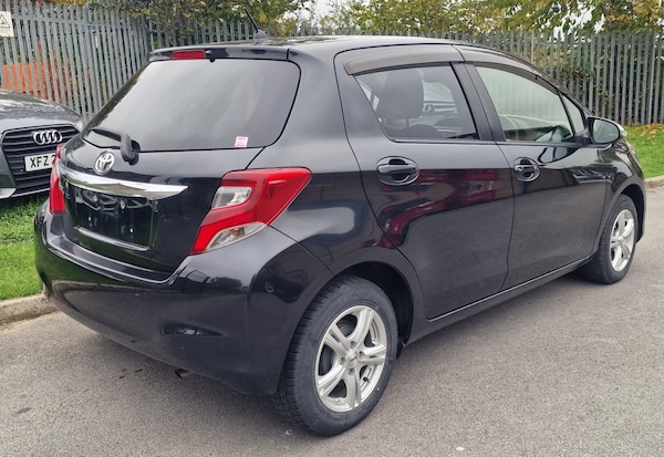 Used Toyota Yaris 2014 for sale - 76268718: Photo 15