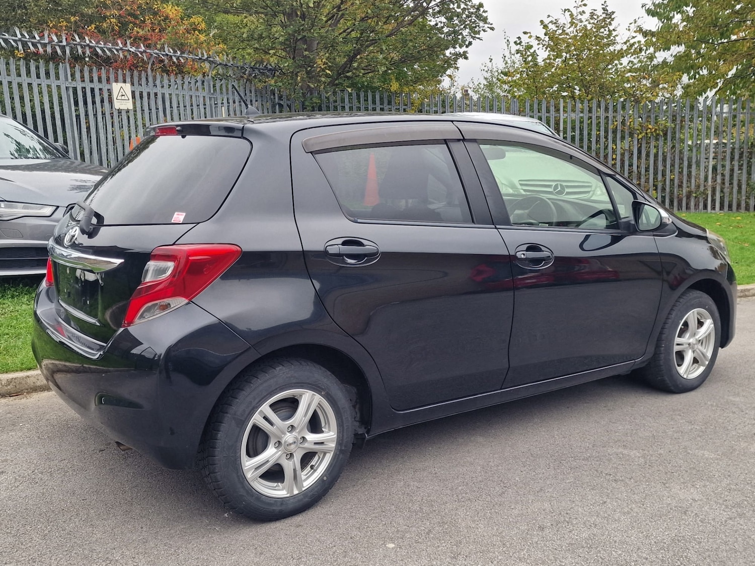 Used Toyota Yaris 2014 for sale - 76268718: Photo 18