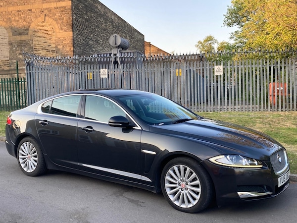 Used Jaguar XF 2015 for sale - 74872891: Photo 7