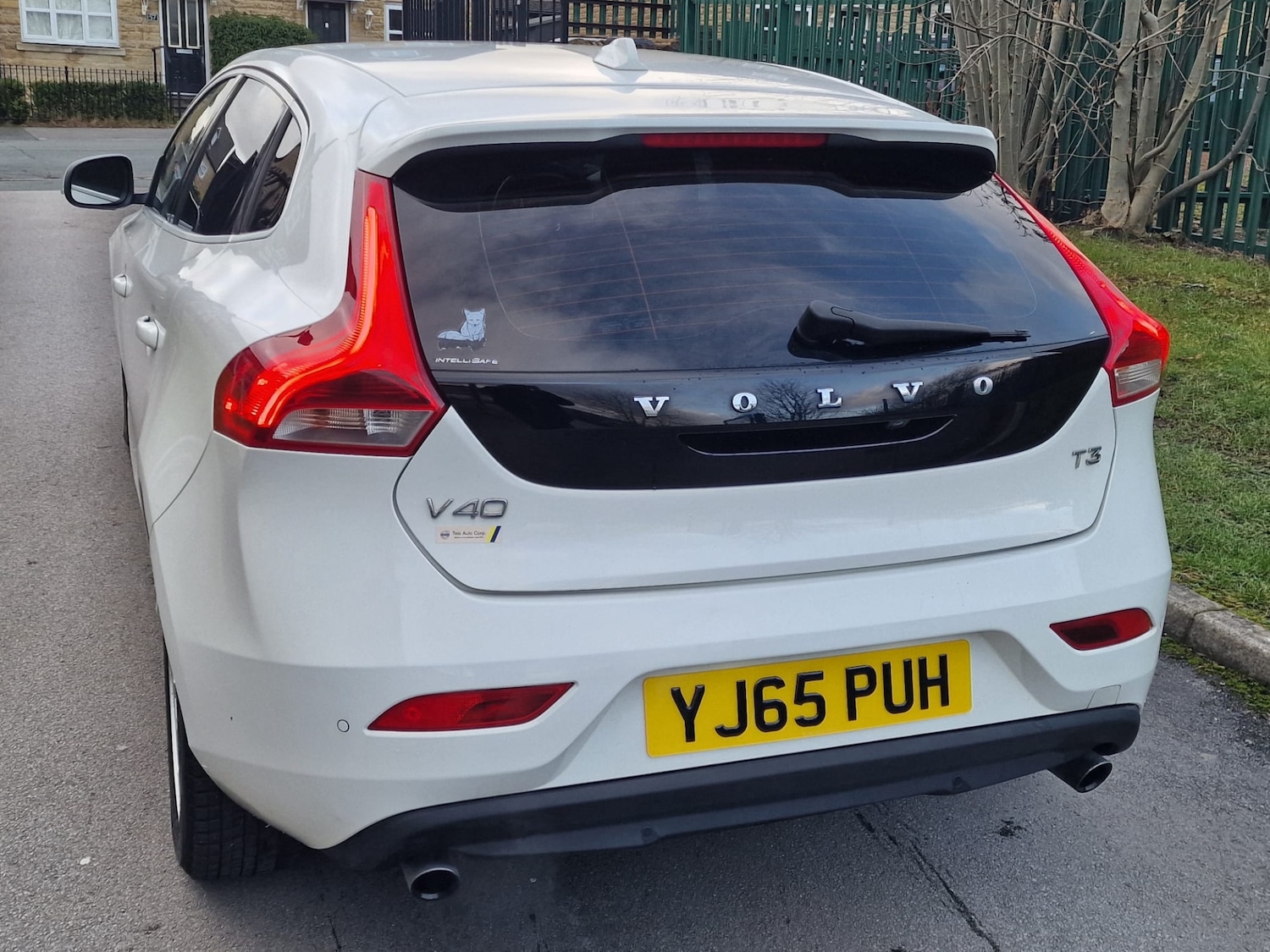 Used Volvo V40 2015 for sale - 77315512: Photo 15