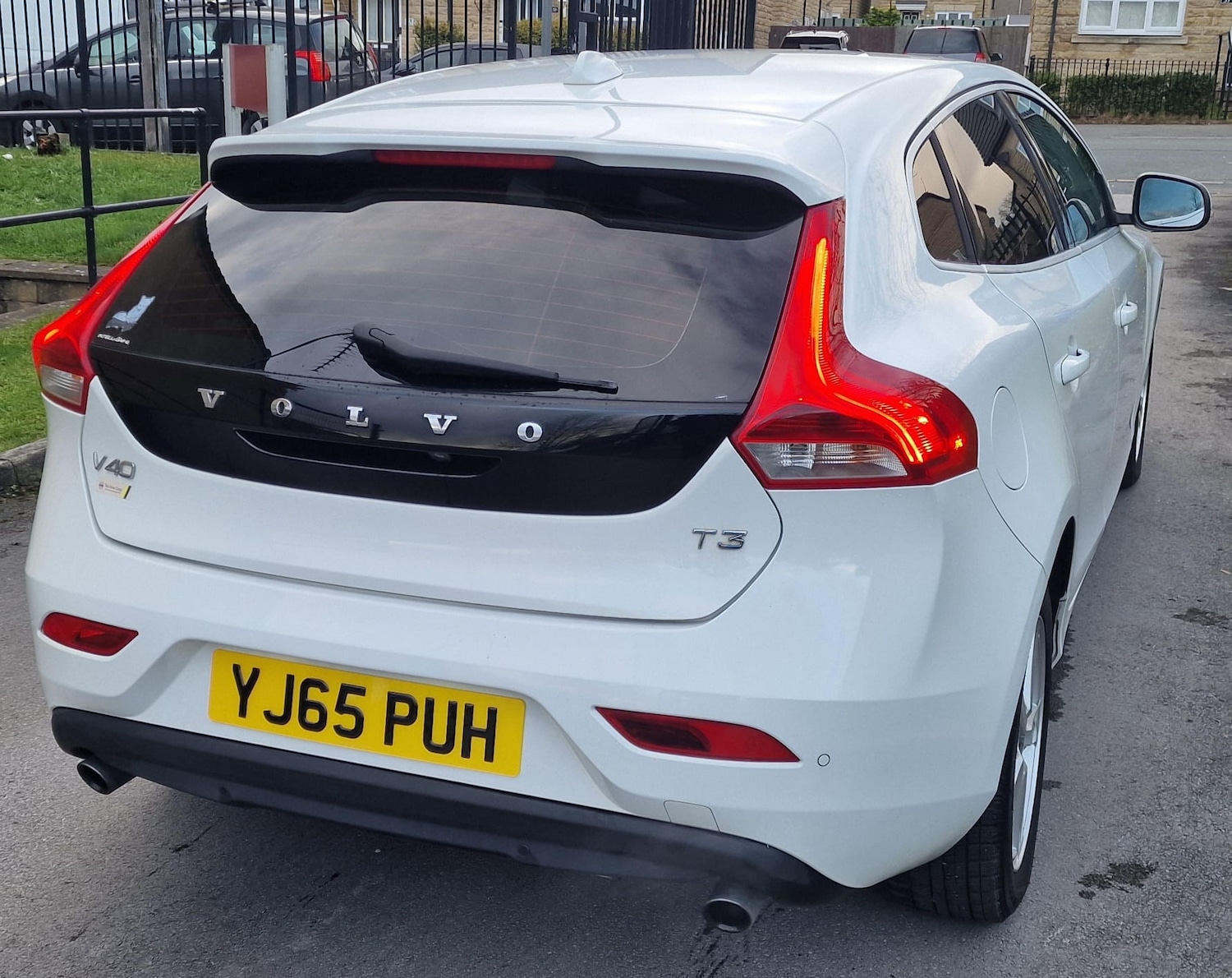 Used Volvo V40 2015 for sale - 77315512: Photo 16