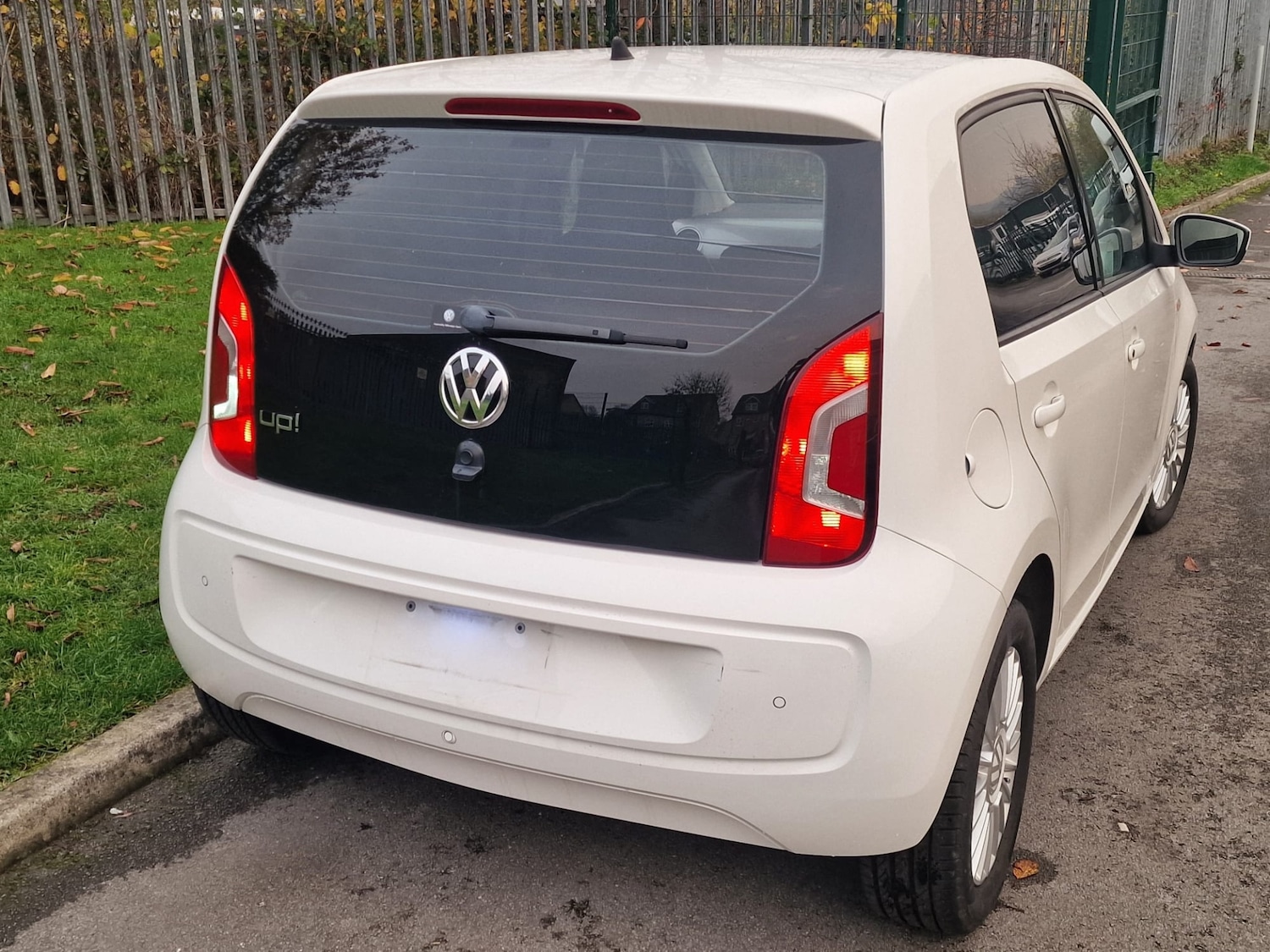 Used Volkswagen up! 2015 for sale - 76497118: Photo 14