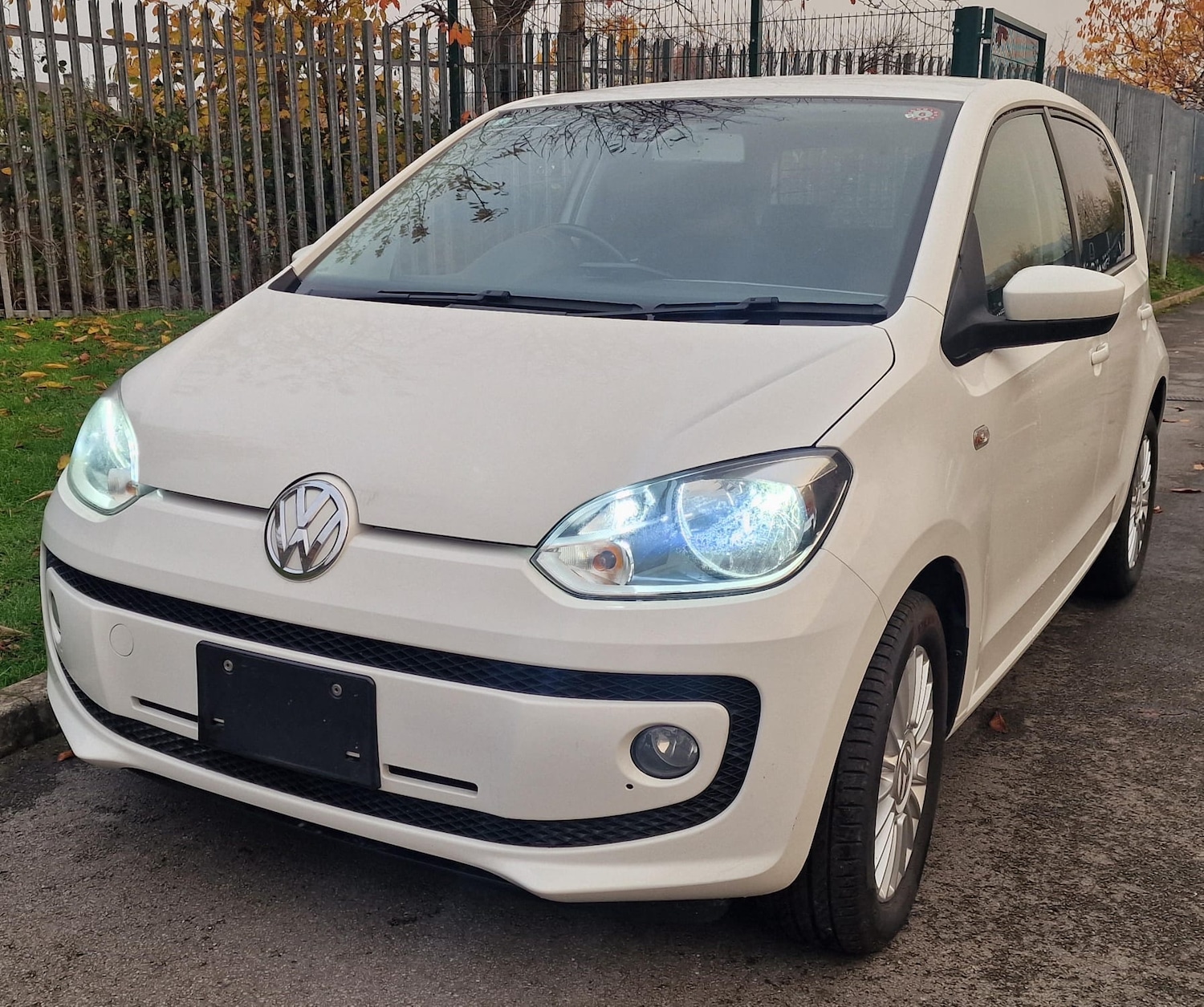 Used Volkswagen up! 2015 for sale - 76497118: Photo 21