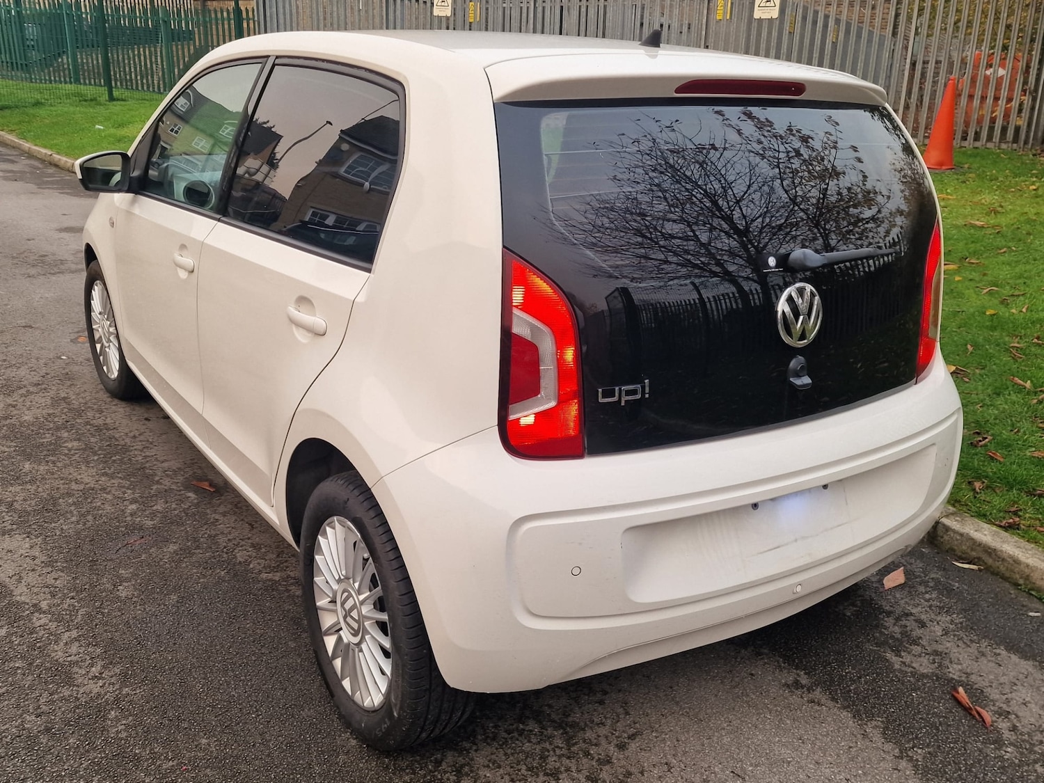 Used Volkswagen up! 2015 for sale - 76497118: Photo 7