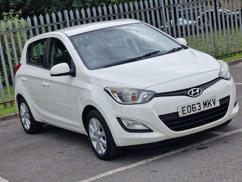 Used Hyundai i20 2013 for sale - 78281972: Photo