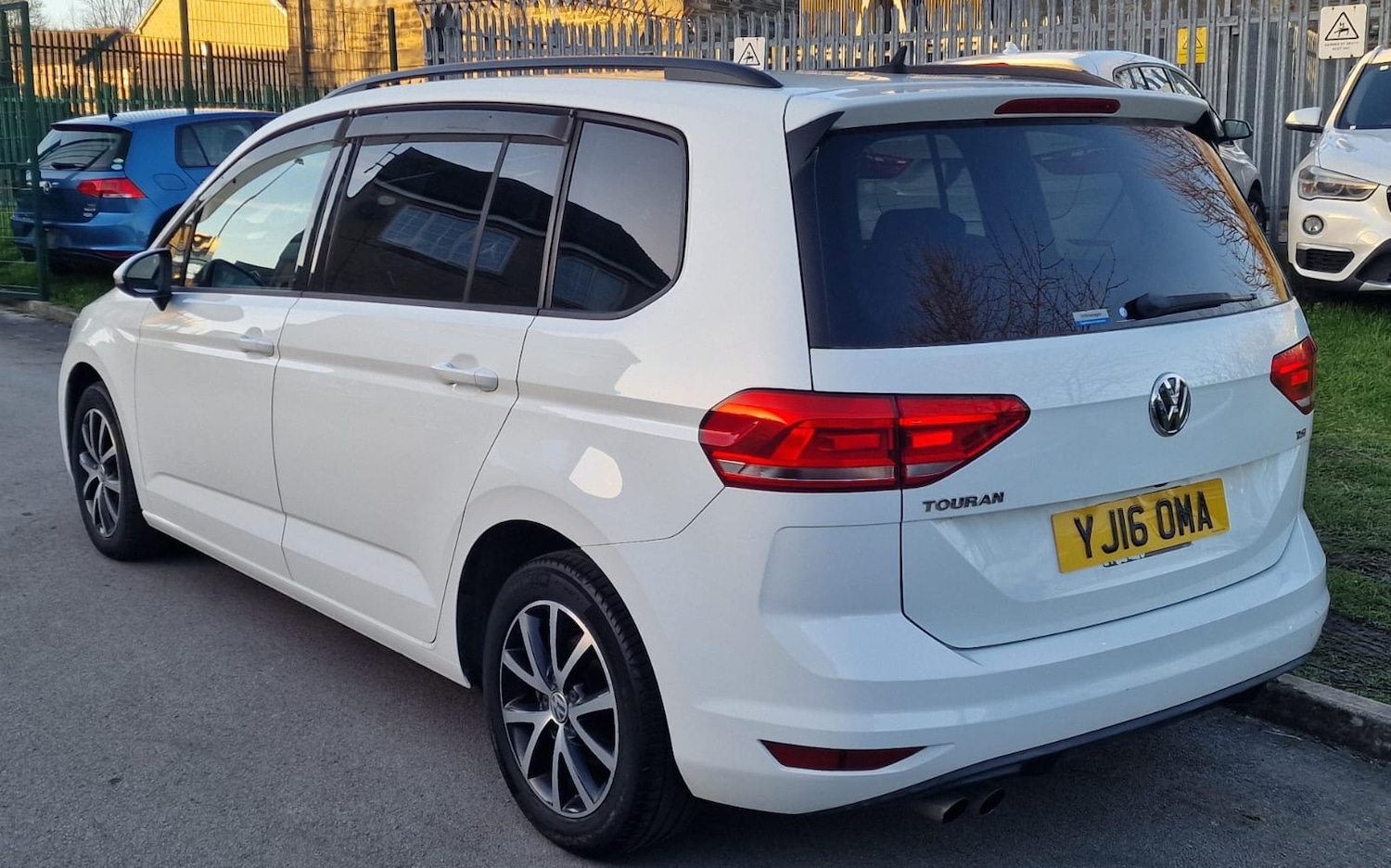 Used Volkswagen Touran 2016 for sale - 77896202: Photo 24