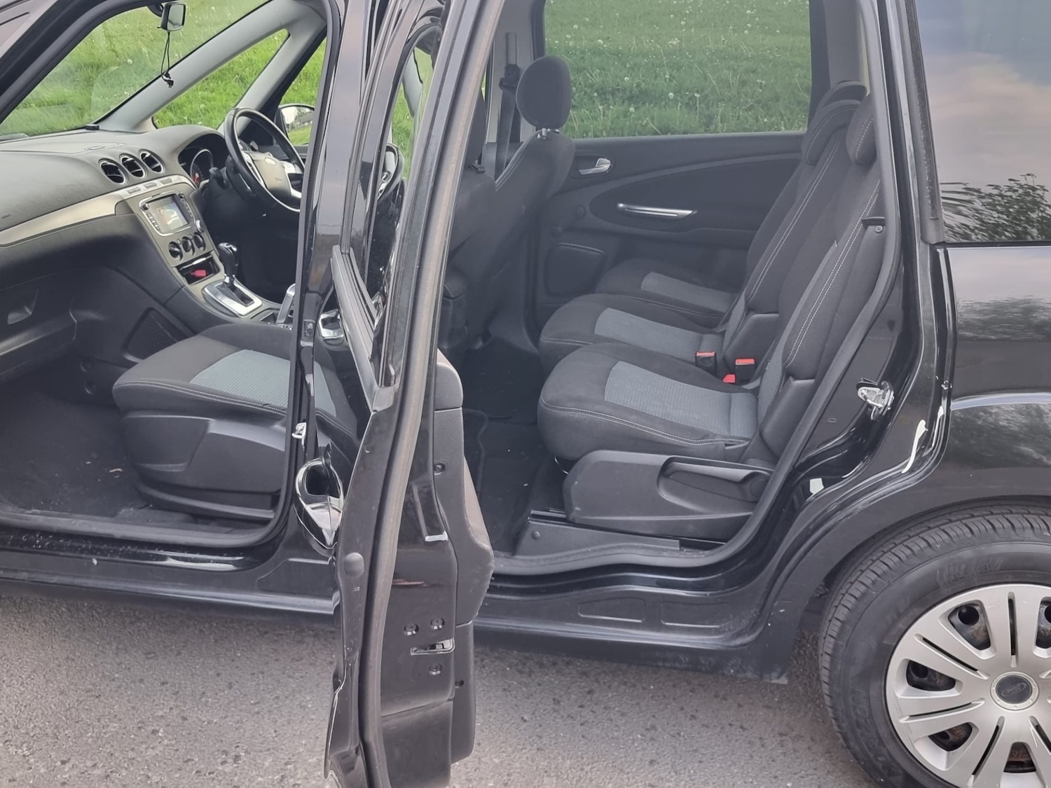 Used Ford Galaxy 2015 for sale - 76268822: Photo 41