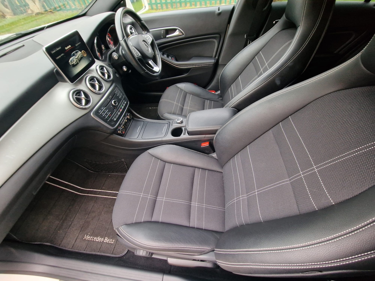 Used Ford Mondeo 2009 for sale - 77140449: Photo 27