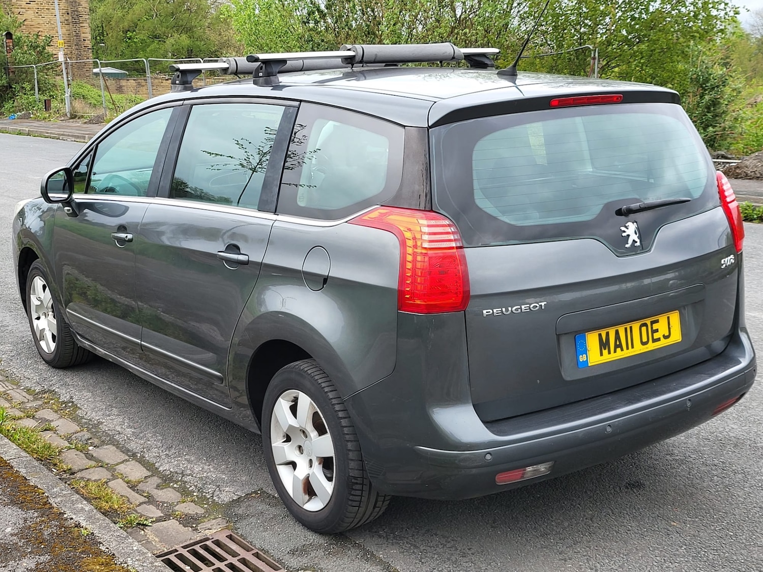 Used Peugeot 5008 2011 for sale - 76268780: Photo 10