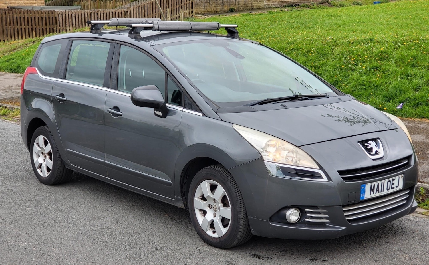 Used Peugeot 5008 2011 for sale - 76268780: Photo 17