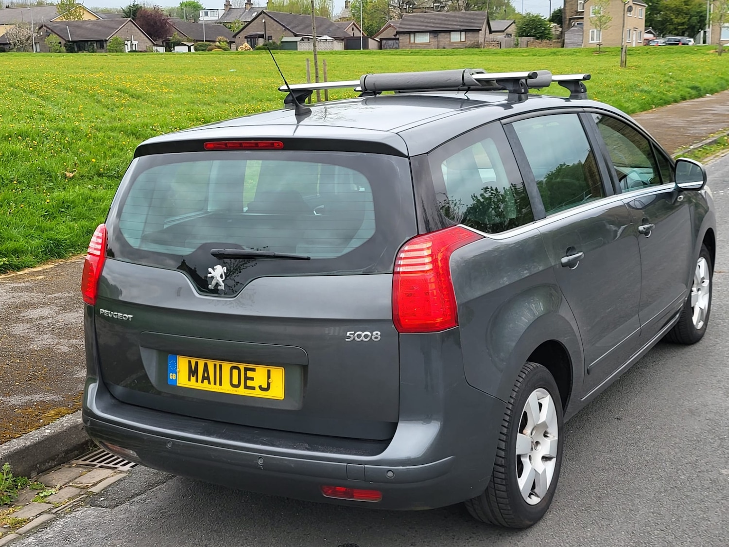 Used Peugeot 5008 2011 for sale - 76268780: Photo 8
