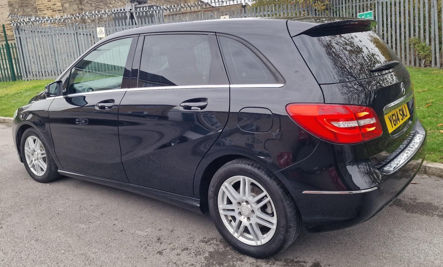 Used Mercedes-Benz B Class 2014 for sale - 76418522: Photo 10