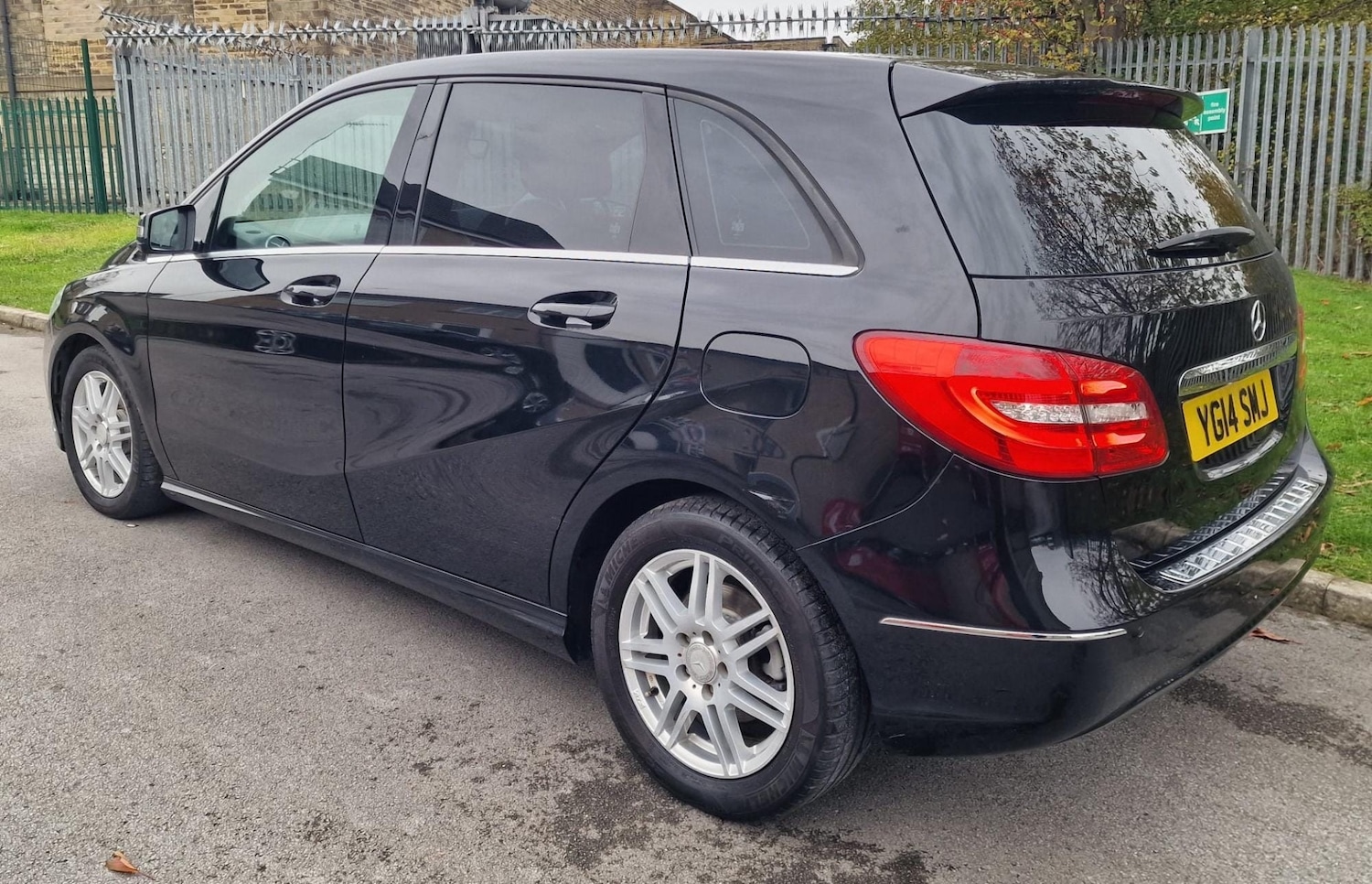 Used Mercedes-Benz B Class 2014 for sale - 76418522: Photo 12