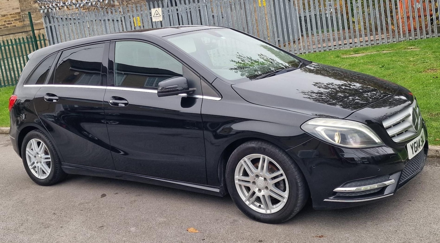 Used Mercedes-Benz B Class 2014 for sale - 76418522: Photo 13