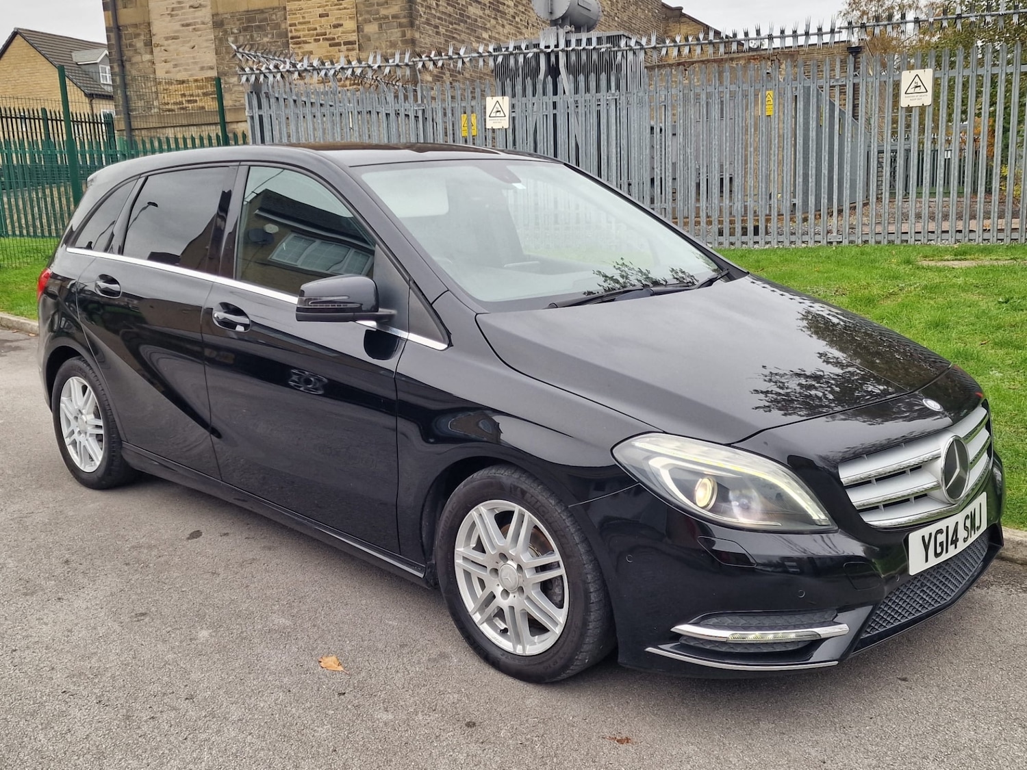 Used Mercedes-Benz B Class 2014 for sale - 76418522: Photo 17