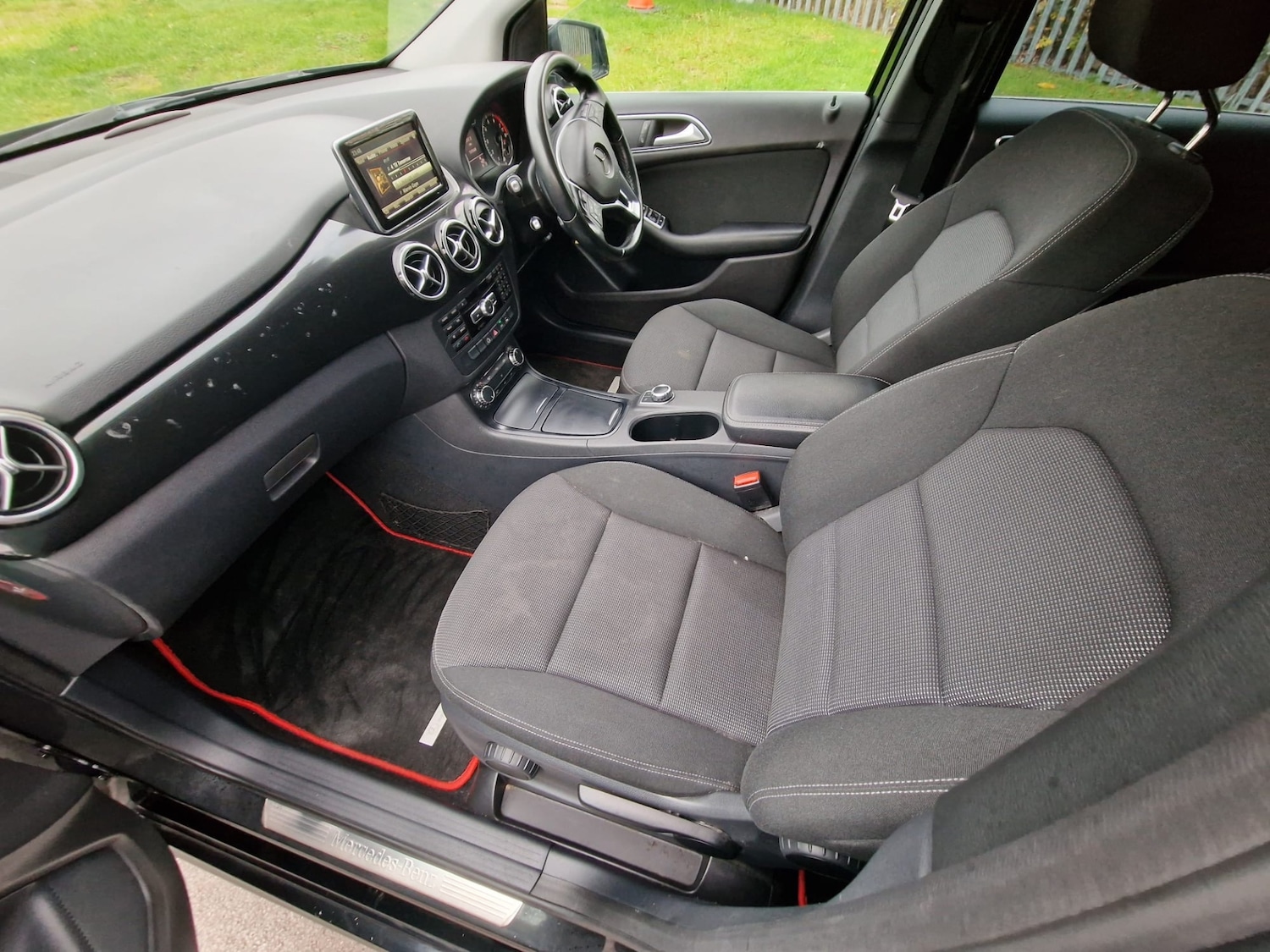 Used Mercedes-Benz B Class 2014 for sale - 76418522: Photo 30