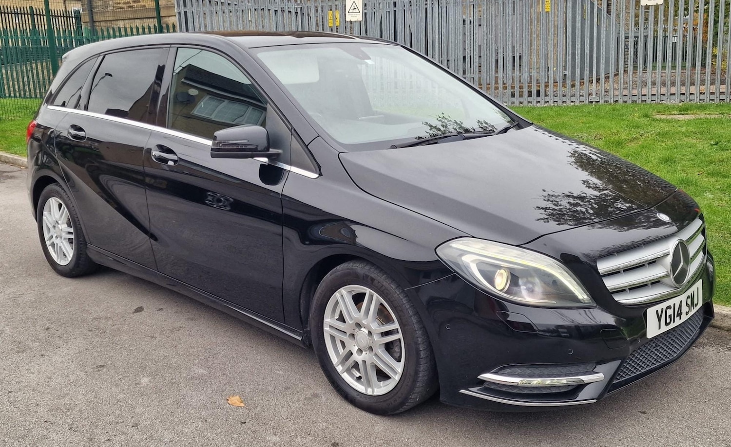 Used Mercedes-Benz B Class 2014 for sale - 76418522: Photo 33