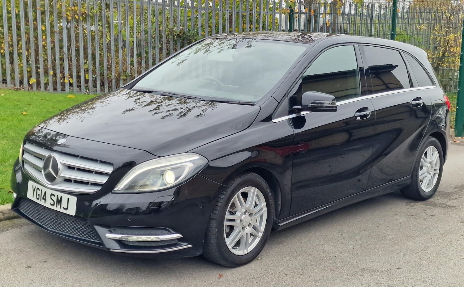 Used Mercedes-Benz B Class 2014 for sale - 76418522: Photo 5