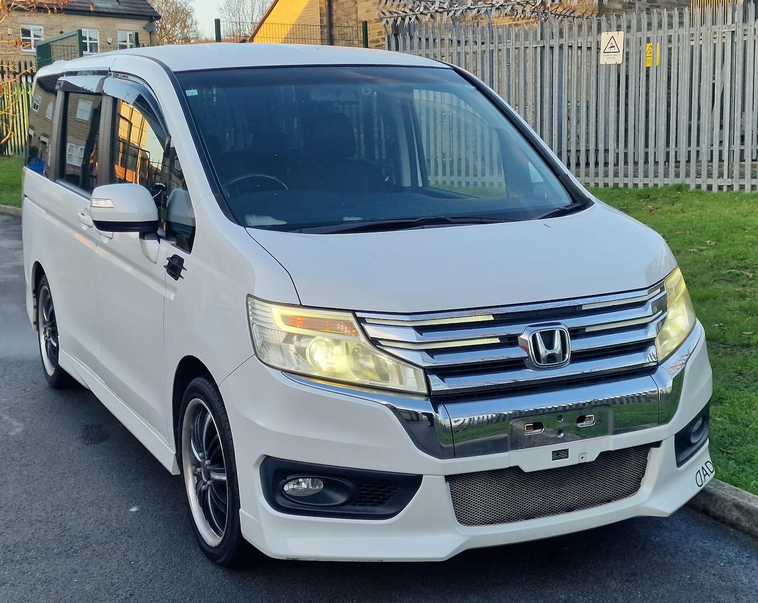 Used Honda Stepwagon 2013 for sale - 76858949: Photo 13