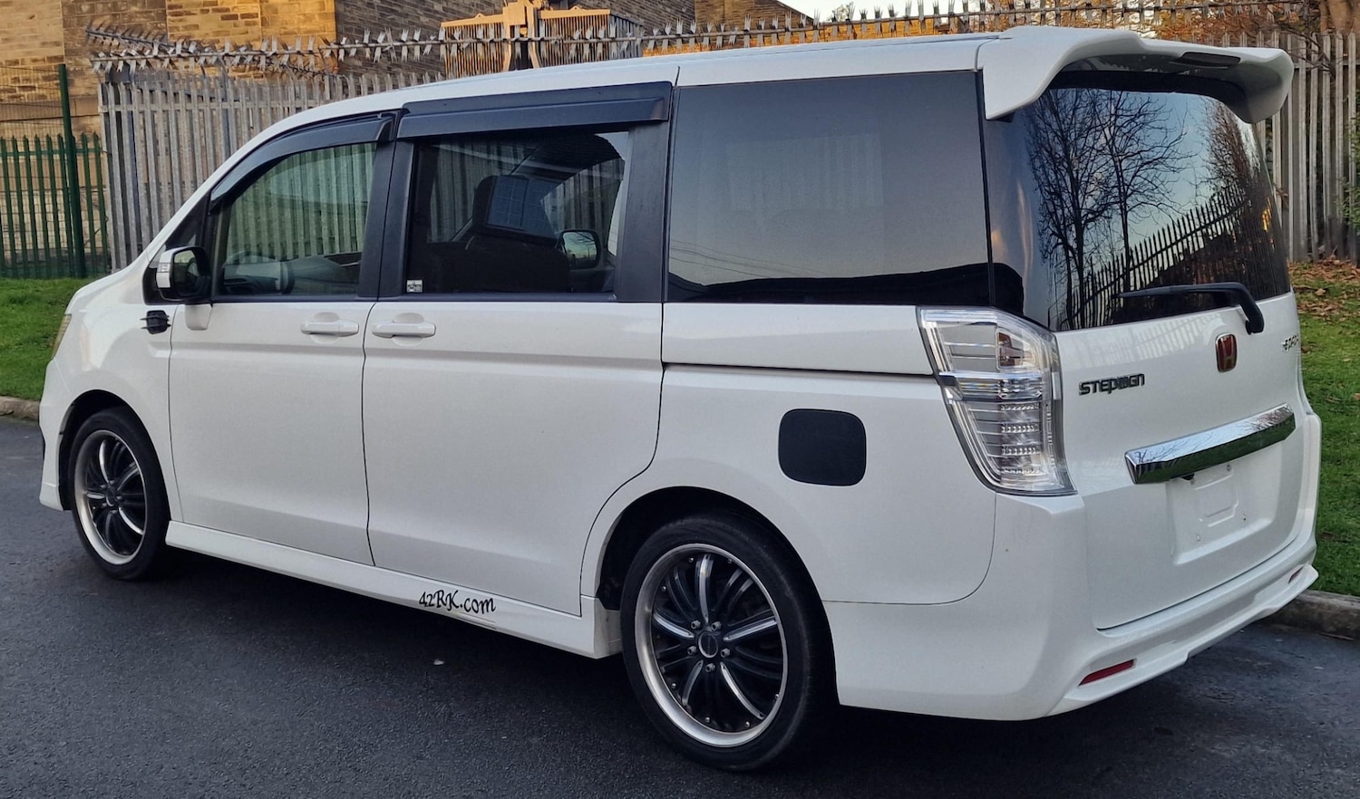 Used Honda Stepwagon 2013 for sale - 76858949: Photo 20