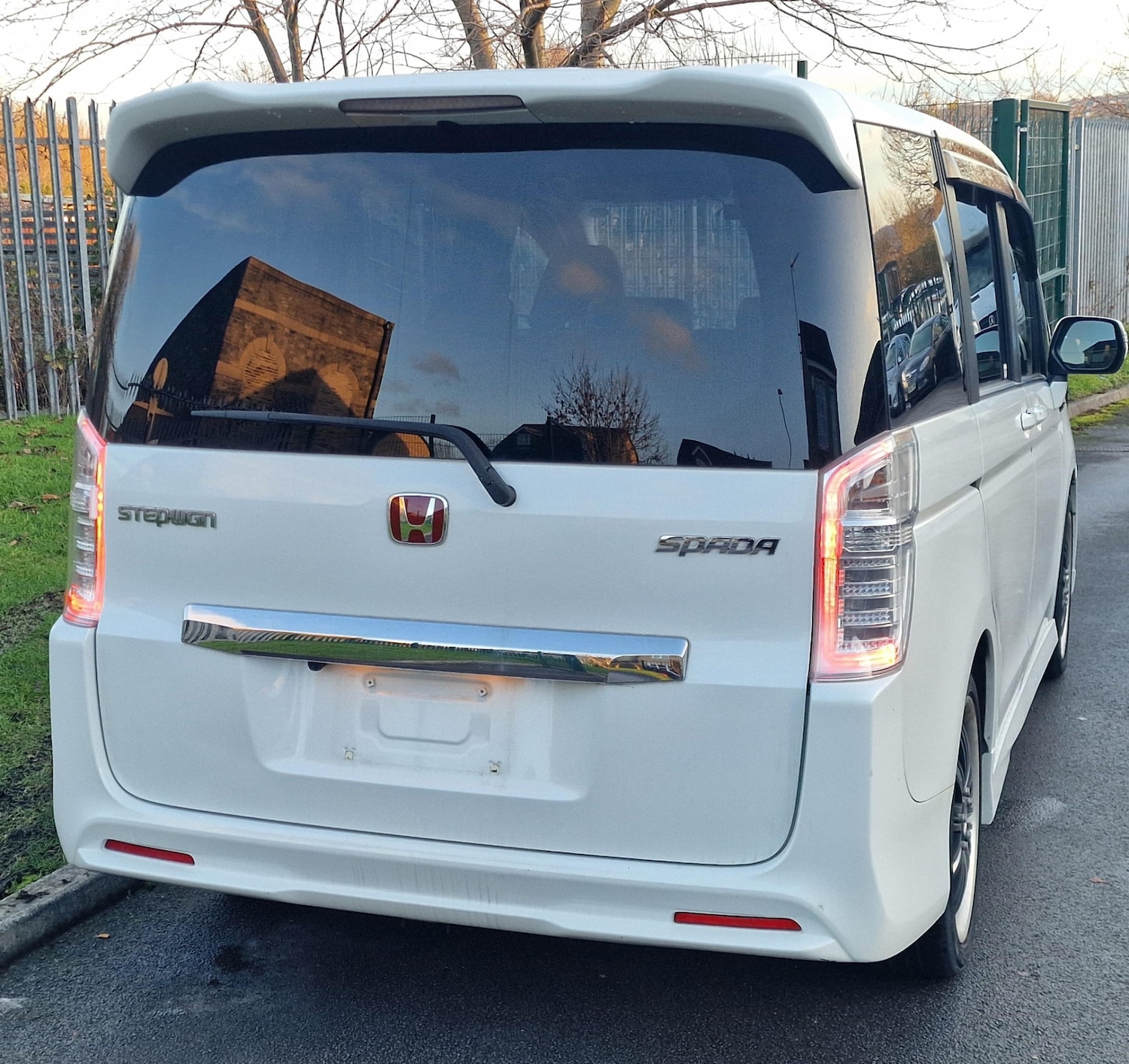 Used Honda Stepwagon 2013 for sale - 76858949: Photo 4