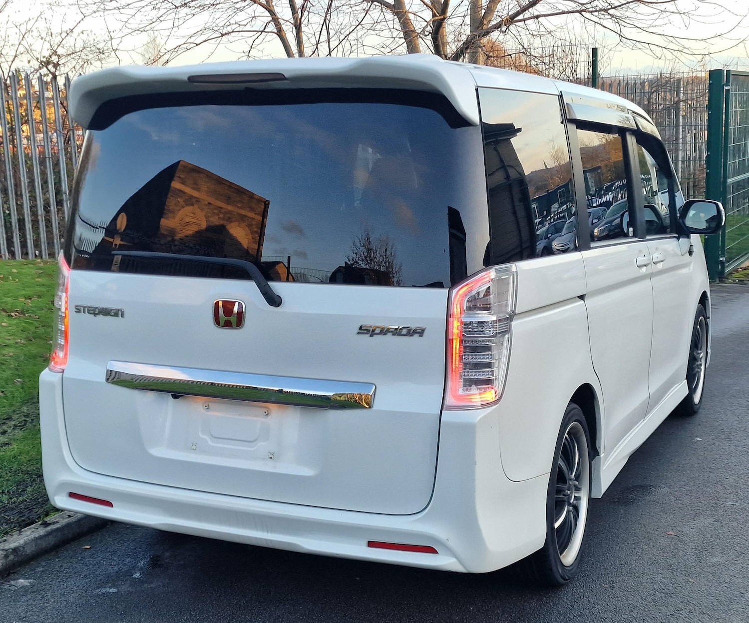 Used Honda Stepwagon 2013 for sale - 76858949: Photo 5