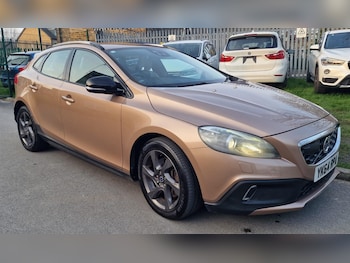 Used Volvo V40 2014 for sale - 79463787: Photo