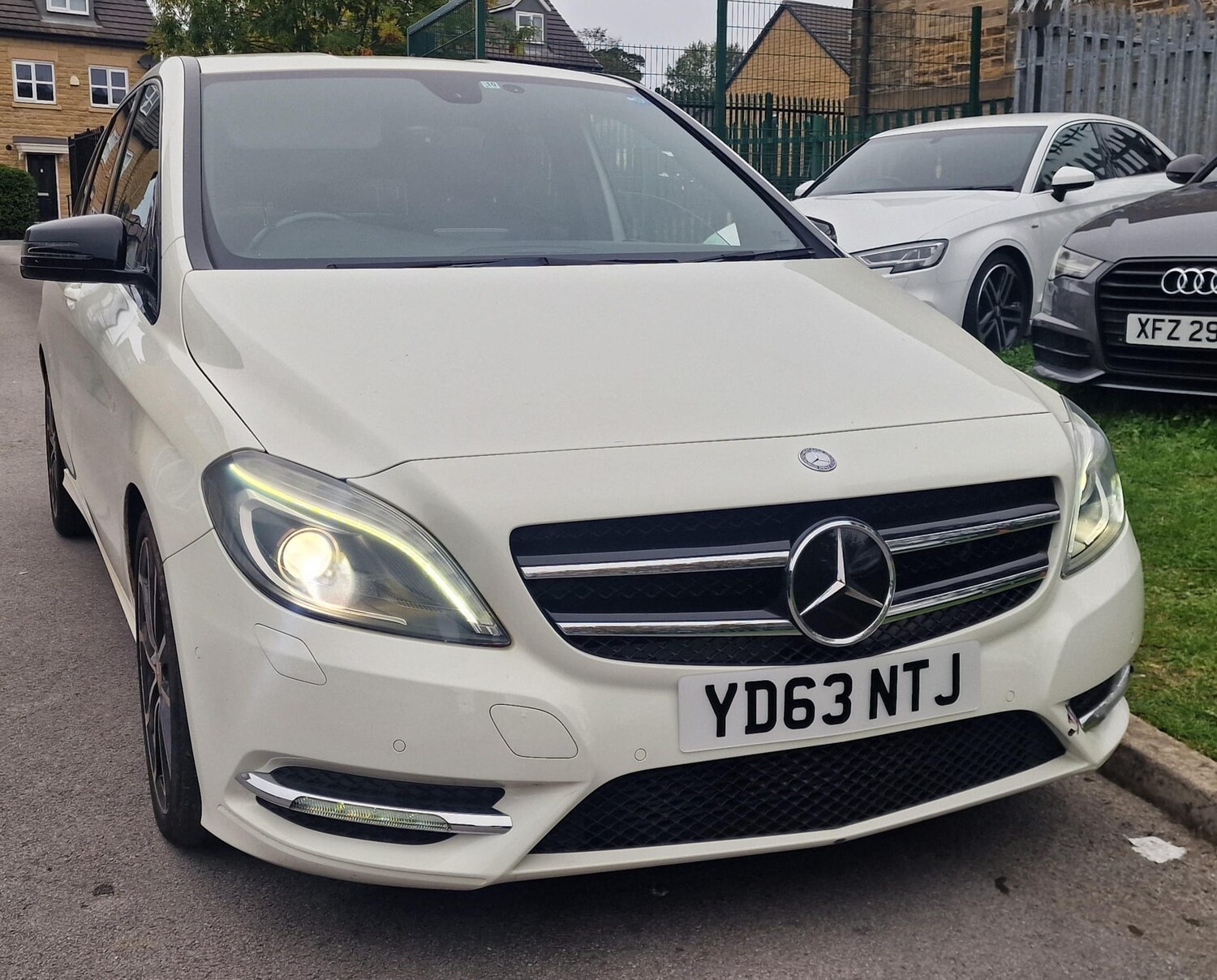 Used Mercedes-Benz B Class 2013 for sale - 74871786: Photo 36