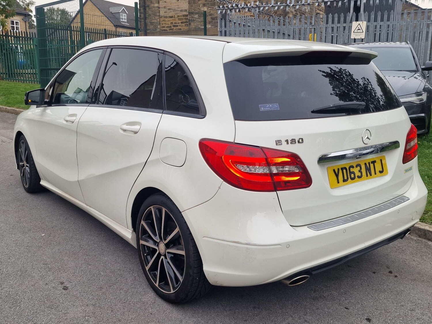 Used Mercedes-Benz B Class 2013 for sale - 74871786: Photo 48