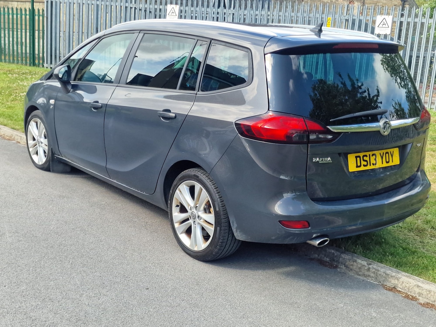 Used Vauxhall Zafira 2013 for sale - 77008375: Photo 12