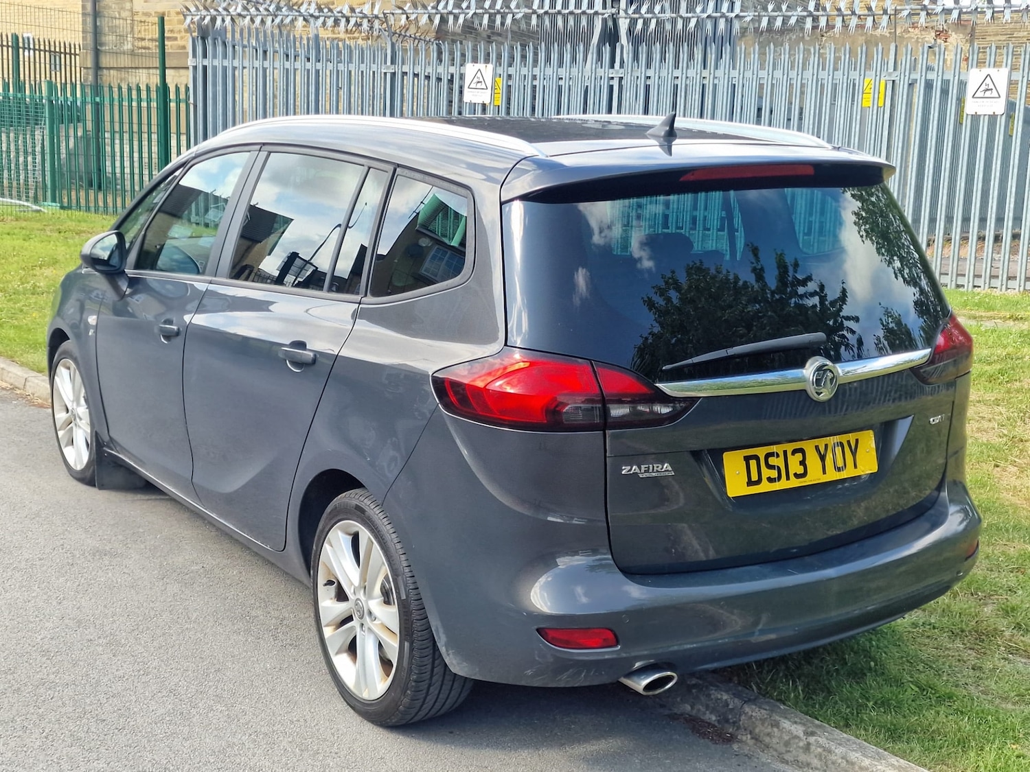 Used Vauxhall Zafira 2013 for sale - 77008375: Photo 13