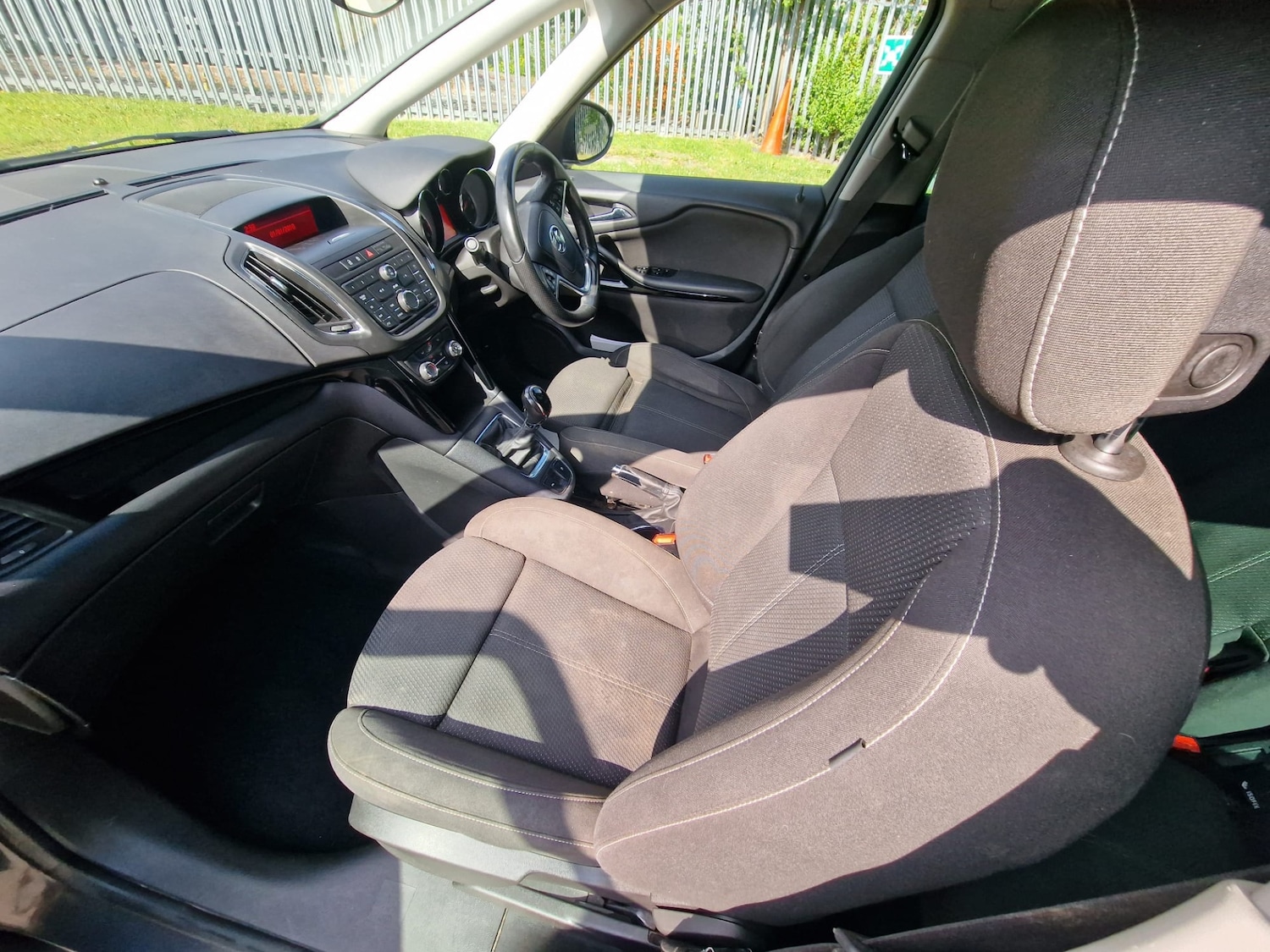 Used Vauxhall Zafira 2013 for sale - 77008375: Photo 15