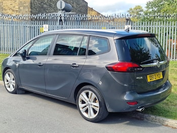 Vauxhall Zafira feature image