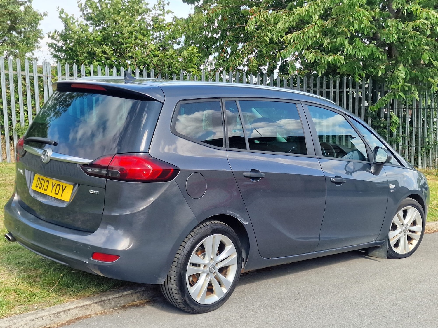 Used Vauxhall Zafira 2013 for sale - 77008375: Photo 20