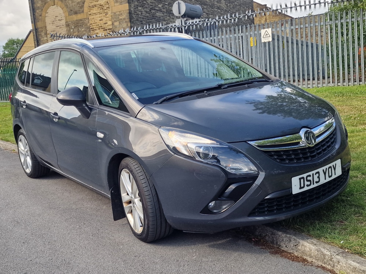 Used Vauxhall Zafira 2013 for sale - 77008375: Photo 24