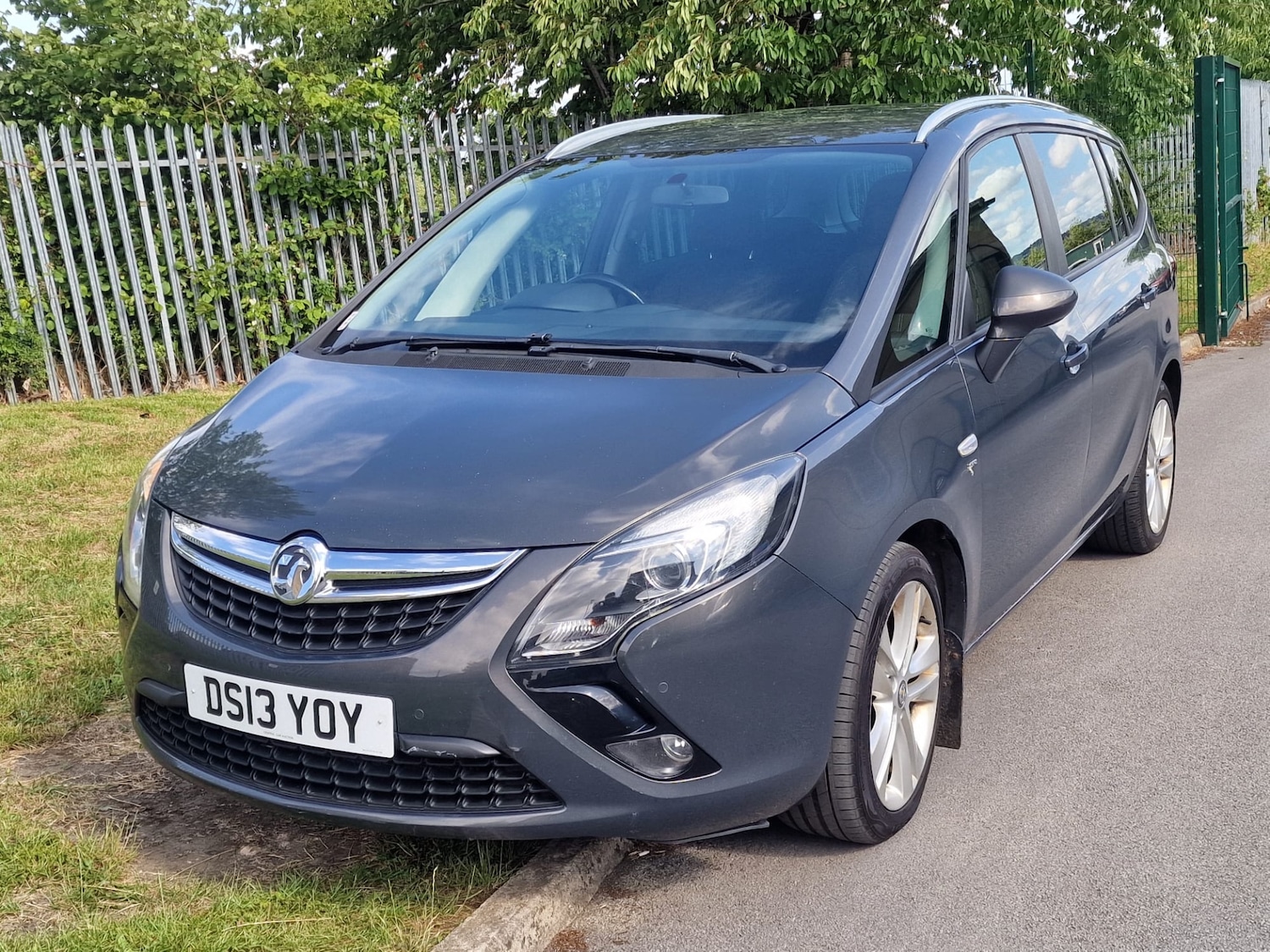 Used Vauxhall Zafira 2013 for sale - 77008375: Photo 4